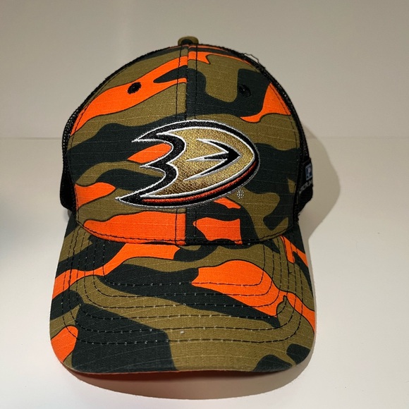 Anaheim Ducks Hat Cap Snapback Mens One Size Orange Camo Trucker Hockey NHL - Picture 1 of 7